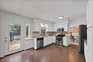 413 Wild Oak Ln, Euless, TX 76039 - Photo 7