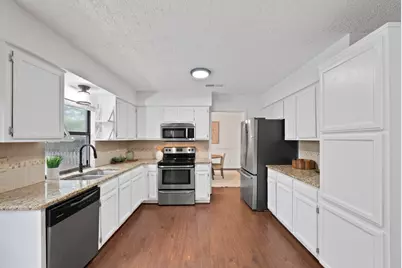 413 Wild Oak Lane, Euless, TX 76039 - Photo 9