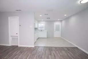 1505 Arbor Ln, Arlington, TX 76010 - Photo 5