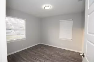 1505 Arbor Ln, Arlington, TX 76010 - Photo 9