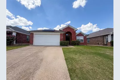 2563 Taos Drive, Grand Prairie, TX 75051 - Photo 1