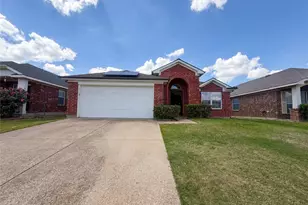 2563 Taos Dr, Grand Prairie, TX 75051 - Photo 1