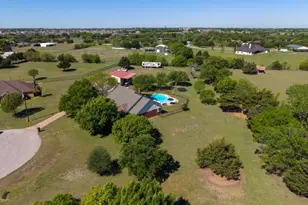 1411 Honeysuckle Ridge Ct, Midlothian, TX 76065 - Photo 37