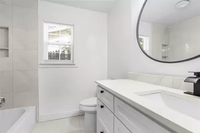 10124 Shayna Drive, Dallas, TX 75217 - Photo 7