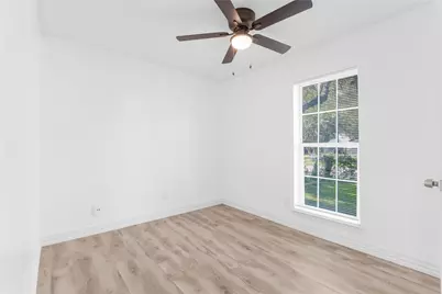 10124 Shayna Drive, Dallas, TX 75217 - Photo 3