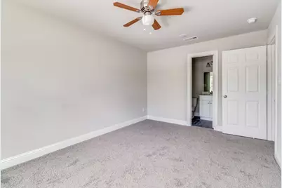 811 W Coffin Street, Denison, TX 75020 - Photo 9