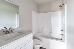 811 W Coffin St, Denison, TX 75020 - Photo 11