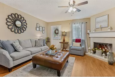 22 Abbey Road, Euless, TX 76039 - Photo 5