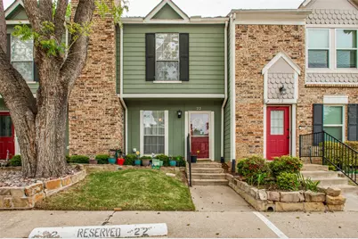 22 Abbey Road, Euless, TX 76039 - Photo 1