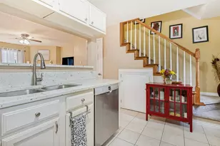22 Abbey Rd, Euless, TX 76039 - Photo 11