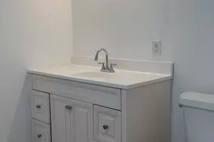 306 Broadmoor, Arlington, TX 76010 - Photo 9