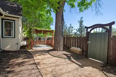 4501 Pershing Avenue, Fort Worth, TX 76107 - Photo 37