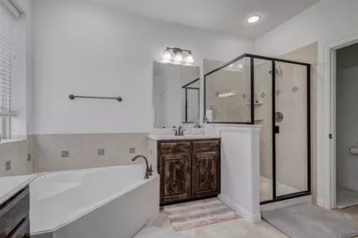2529 Louis Lane, Lewisville, TX 75056 - Photo 17