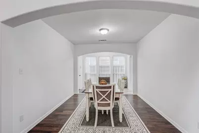 2529 Louis Lane, Lewisville, TX 75056 - Photo 5