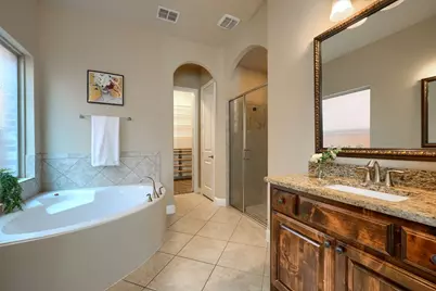 7119 Isle Royal Lane, Irving, TX 75063 - Photo 27