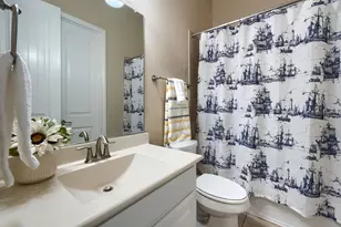 7119 Isle Royal Ln, Irving, TX 75063 - Photo 21