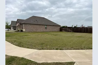 3011 Tahoka Springs, Aubrey, TX 76227 - Photo 3