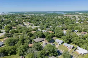 4806 Jaycrest Ct, Fort Worth, TX 76135 - Photo 3