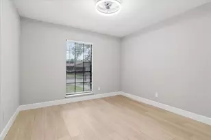 7426 Cloverglen Dr, Dallas, TX 75249 - Photo 25