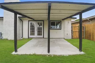 2221 Pennington Dr, Arlington, TX 76014 - Photo 29