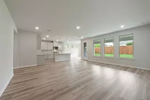 621 Marcus Ln, Crowley, TX 76036 - Photo 7