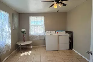 4500 Reed St, Fort Worth, TX 76119 - Photo 9