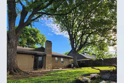 2822 Sunny Hill Lane, Farmers Branch, TX 75234 - Photo 3