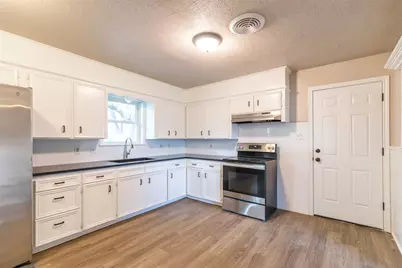 703 Cherry Heights, Clyde, TX 79510 - Photo 9