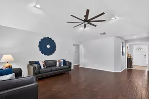 1618 Crosshaven Dr, Lewisville, TX 75077 - Photo 9