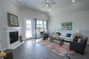 12709 Royal Oaks Ln, Farmers Branch, TX 75234 - Photo 11