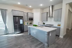 12709 Royal Oaks Ln, Farmers Branch, TX 75234 - Photo 13