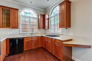 9 Stonebriar Ct, Dallas, TX 75206 - Photo 15