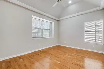 9 Stonebriar Court, Dallas, TX 75206 - Photo 23
