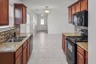 821-823 E College Ave, Princeton, TX 75407 - Photo 9