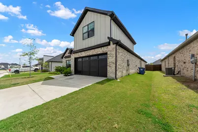 498 Oak Creek Drive, Lavon, TX 75166 - Photo 3