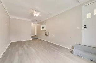 205 E 7th St, Kaufman, TX 75142 - Photo 15