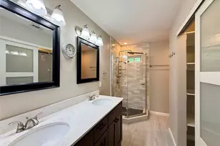 10518 Desdemona Dr, Dallas, TX 75228 - Photo 11