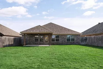 3210 Main Street, Granbury, TX 76049 - Photo 11