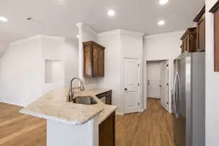 3210 Main St, Granbury, TX 76049 - Photo 5