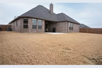 912 Meadow View Drive, Cleburne, TX 76033 - Photo 9