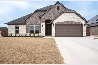 912 Meadow View Drive, Cleburne, TX 76033 - Photo 3