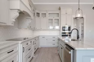 1601 Fabian Dr, Waco, TX 76712 - Photo 13