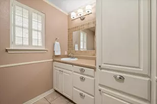 906 S Ward St, Italy, TX 76651 - Photo 7