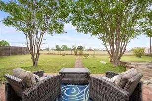 906 S Ward St, Italy, TX 76651 - Photo 33