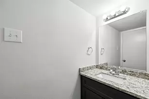 5626 Preston Oaks Rd, Dallas, TX 75254 - Photo 15