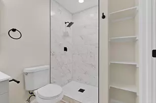 930 Shawnee Trce, Grand Prairie, TX 75051 - Photo 23