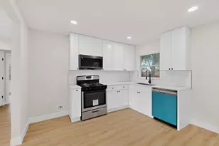 930 Shawnee Trce, Grand Prairie, TX 75051 - Photo 13