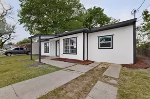 930 Shawnee Trce, Grand Prairie, TX 75051 - Photo 5