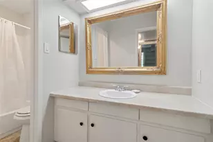5311 Fleetwood Oaks Ave, Dallas, TX 75235 - Photo 11