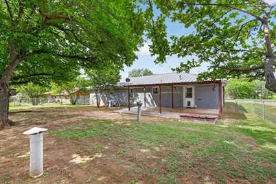 624 N Avenue A, Springtown, TX 76082 - Photo 29